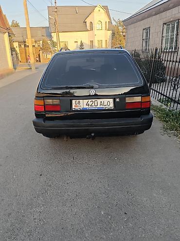 осень весна: Volkswagen Passat Variant: 1992 г., Универсал — 5