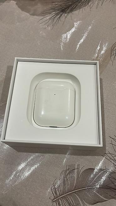 micro nausnik: Airpods 1ci versiyadir originaldir gelib yoxluya bilersiz yaxsi — 1