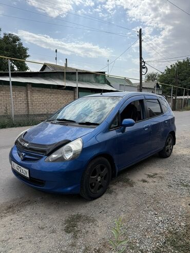 срочно фит сатылат: Honda Fit: 2004 г., 1.3 л, Автоматтык, Бензин, Хетчбек