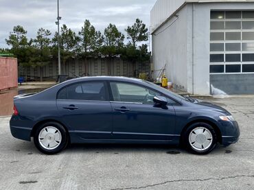 Honda: Honda Civic: 1.3 l | 2006 il Sedan — 9