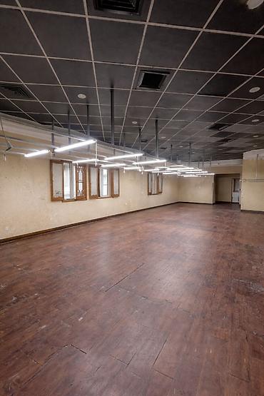 бильярдный клуб сдаю: Сдается помещение 490 м² под ресторан или бар (3 этажа) - 4 сотки — 10