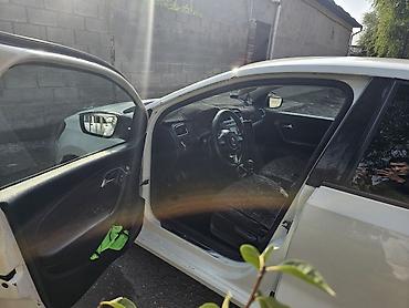 джаз авто: Volkswagen ID. Polo: 2013 г., 1.6 л, Механика, Бензин, Седан — 4