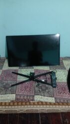 e1202 samsung: Televizor Samsung 82"