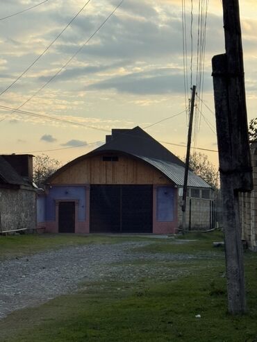 Həyət evləri və villaların satışı: Satılır: geniş və işıqlı həyət evi - Planlama: bir neçə otaqdan — 8