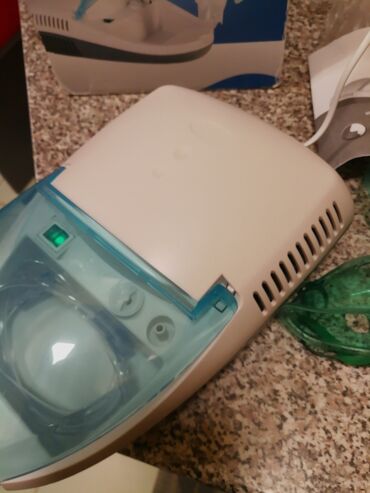Inhalatori, nebulizatori: Inhalator kompresorski Nebulizer dobar ispravan sa 2 maske. U svojoj — 11