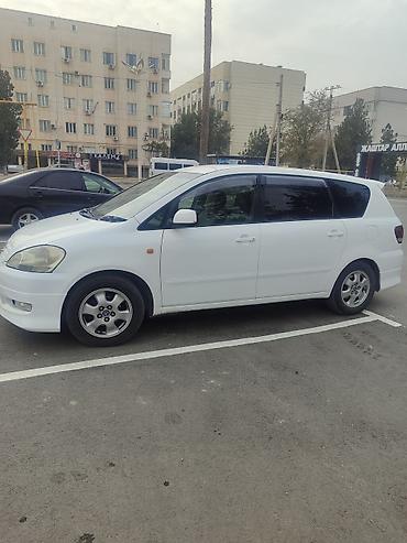 шилем: Toyota Ipsum: 2001 г., 2.4 л, Автомат, Газ-бензин (ГБЖ), Вэн/Минивэн — 5
