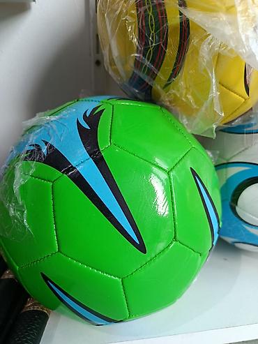 Toplar: Futbol topu – müxtəlif rənglərdə - İdman və asudə vaxt üçün klassik — 1