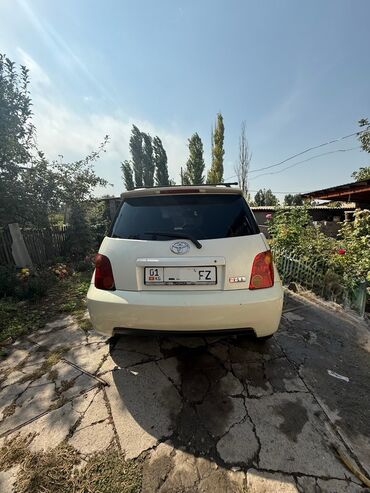 тацота ист: Toyota ist: 2003 г., 1.5 л, Автомат, Бензин, Хэтчбэк