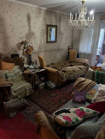 тихий центр: 3 комнаты, 58 м², 104 серия, 2 этаж, Косметический ремонт