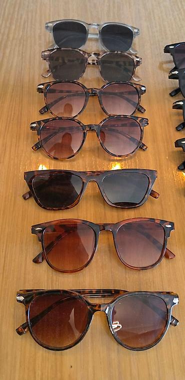 mona bags: Sunčane naočare – raznovrsni modeli i boje - Stilovi: klasični — 2