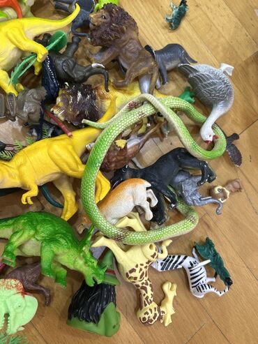 Oyuncaqlar: Uşaq oyuncaqları dəsti Fotoşəkillərdə gördüyünüz müxtəlif — 6