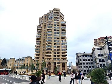 Mənzillər: 6 otaqlı, Yeni tikili, m. 28 may, 233 kv. m — 1