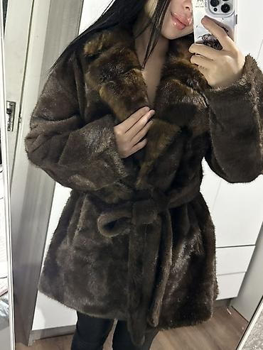 Шубы: Шуба, Короткая модель, С капюшоном, S, M, L — 6