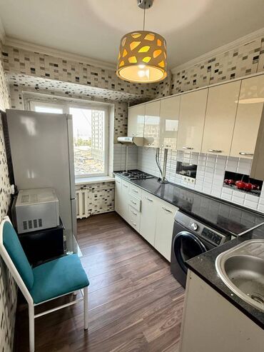 иссык куль гостевой дом: 3 комнаты, 65 м², Индивидуалка, 7 этаж, Косметический ремонт