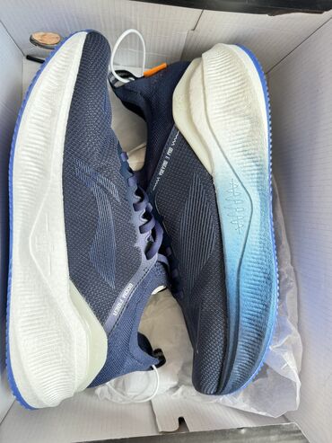 лининг бишкек обувь: Мужские кроссовки для бега Li-Ning YUEYING 3 PRO, дышащая подкладка