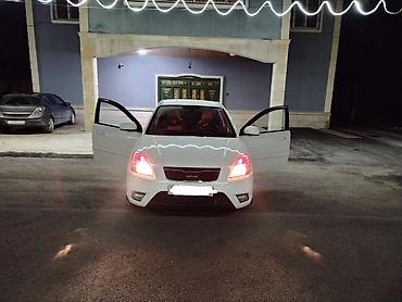 Kia: Kia Rio: 1.4 l | 2010 il Sedan — 3