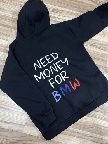 бренд одежда: Худи с принтом “NEED MONEY FOR BMW” - Цвет: черный - Принт: крупная