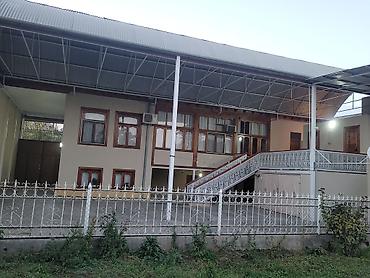 mansard tipli evler: 7 otaqlı, 250 kv. m, Orta təmir — 4