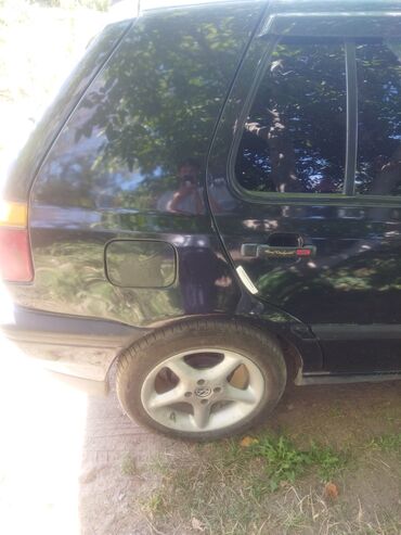 Volkswagen: Volkswagen Golf: 1992 г., 1.8 л, Механика, Бензин, Хэтчбэк — 9