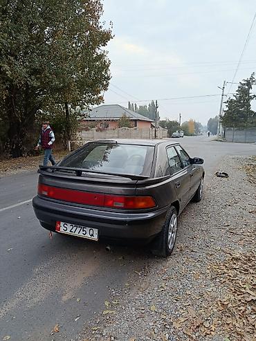 дрифт кар бу: Mazda 323: 1991 г., 1.8 л, Механика, Бензин, Хэтчбэк — 3