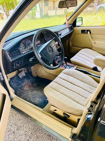 bmw diski r19: Mercedes-Benz 190-Series: 1.8 l | 1992 il Sedan — 5