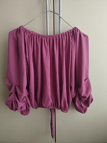 Digər qadın geyimləri: Bənövşəyi rəngdə, off-shoulder (açıq çiyin) qadın bluzası — 2