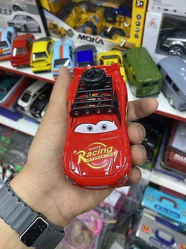куртка ferrari: Игрушечный автомобиль «гоночный болид» красного цвета. - Материал — 2
