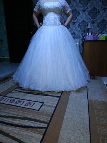 платье белая: Продам свадебное платье! Одето 1 раз. Сделана полная реставрации!