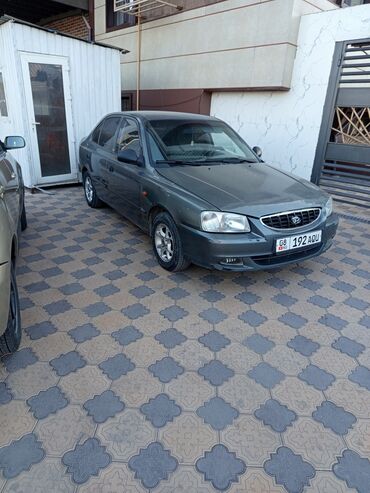 hyundai accent авто: Hyundai Accent серого цвета, практичный и экономичный седан. Подходит