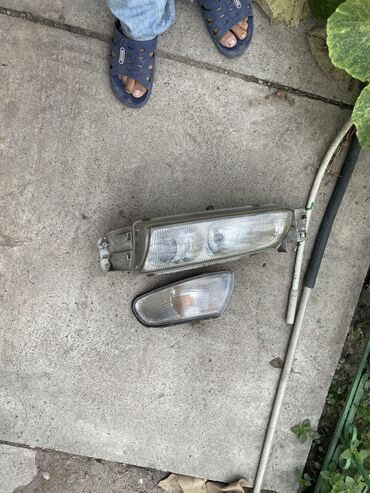 Решетки радиатора: Решетка радиатора Mazda Б/у — 2