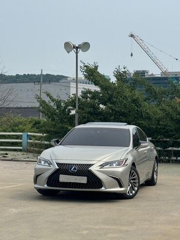 авто в рассрочку в бишкеке без процентов: Lexus ES: 2018 г., 2.5 л, Автоматтык, Гибрид, Седан