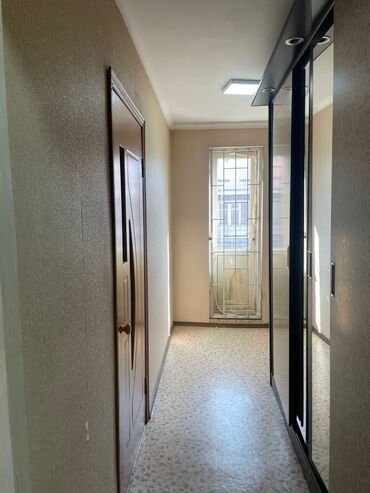 Продажа квартир: 2 комнаты, 72 м², 104 серия, 5 этаж, Старый ремонт