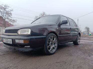 Volkswagen: Volkswagen Golf: 1994 г., 1.6 л, Механика, Бензин, Хэтчбэк