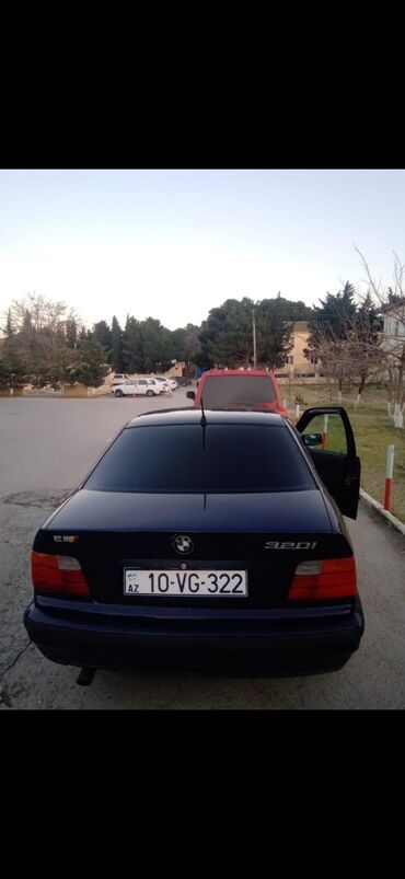 bmw m3 e92 qiymeti: BMW 3 series: 2 l | 1994 il Sedan