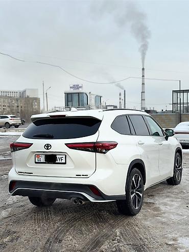 Toyota: Toyota Highlander: 2021 г., 3.5 л, Автомат, Гибрид, Кроссовер — 4