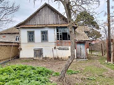 hovsan ev satilir: Cəlilabad Rayon 60 Sot Həyət evi satılır. Şəkillərdə görünən ev — 4