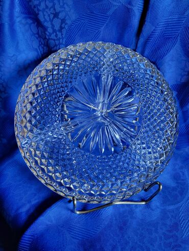 Kuhinjski setovi: Tanjir nov kristal,led kristalrucni rad sa posrebrenjem. 70te — 13