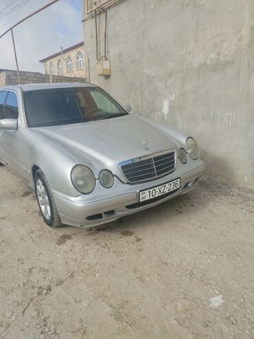 mersedes tuman: Mercedes-Benz 200: 2 l | 1996 il Sedan