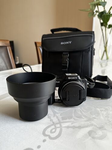цифровой фотоаппарат sony cyber shot dsc h300: Продаю фотоаппарат "Sony"