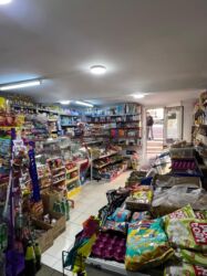 Sifarişlə market vitrinləri: Günay Market – çoxçeşidli gündəlik ərzaq və içkilər - Ünvan nişanı — 11