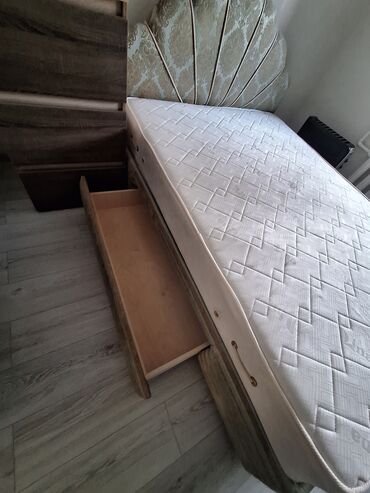 Мебель: Кровать двуспальная с ортопедическим матрасом от Lina