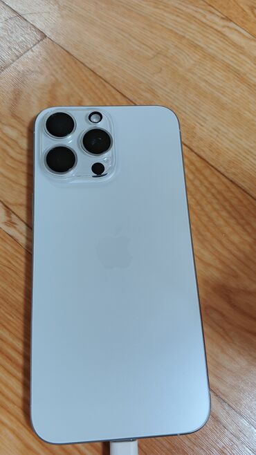 чехол для клавиатуры: IPhone 15 Pro, Б/у, 256 ГБ, White Titanium, Зарядное устройство, Защитное стекло, Чехол, 97 %