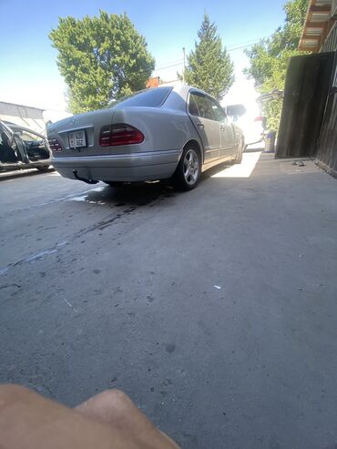 урунган машина: Mercedes-Benz E-Class: 1998 г., 4.3 л, Автомат, Бензин, Седан