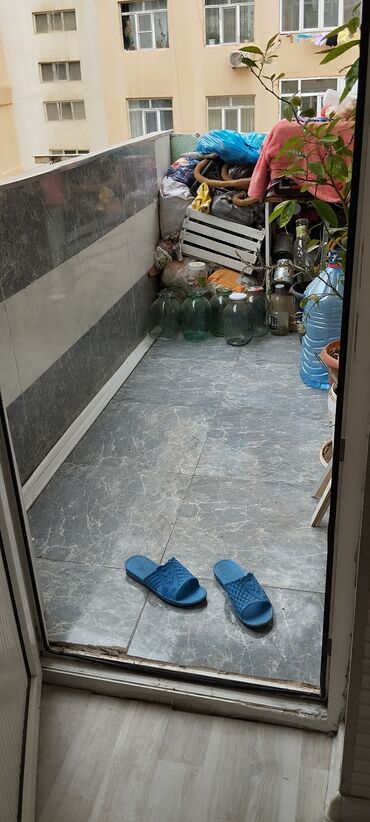 kirayə evlər xalqlar dostluğu: Satılır: mənzildə üçün hazır, səliqəli təmirli otaq və sanitar