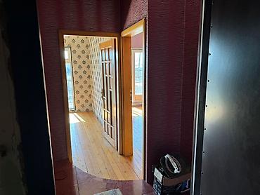 Köhnə tikili: Mənzilin təsviri Mənzil satılır Yeni günəşlidə D massivində yerləsən — 4