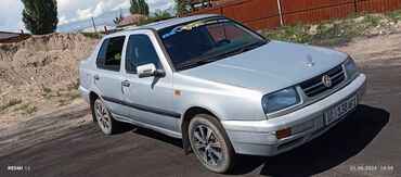 автомат автомобиль: Volkswagen Vento: 1992 г., 1.8 л, Автомат, Бензин, Седан