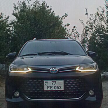 Toyota: Toyota Corolla: 1.5 l | 2015 il Universal