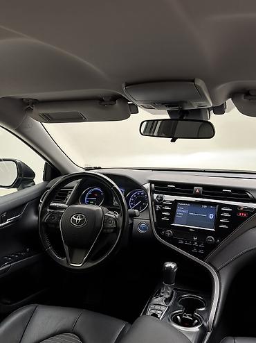 Toyota: Toyota Camry: 2020 г., 2.5 л, Вариатор, Гибрид, Седан — 15