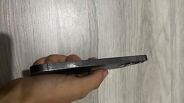телф: IPhone 12 Pro, цвет Graphite. Основные характеристики: - Дисплей 6.1" — 3