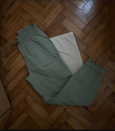 papuce platforma: Laganе zenske cargo pantalone u maslinasto zelenoj boji. - — 1